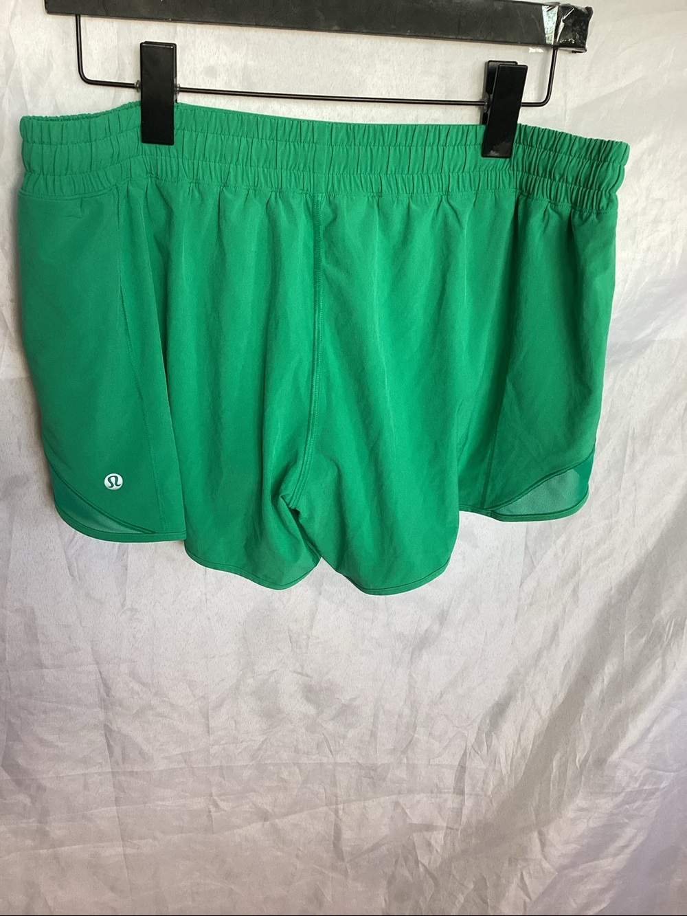 Lululemon hotty hot shorts - Picture 4 of 7